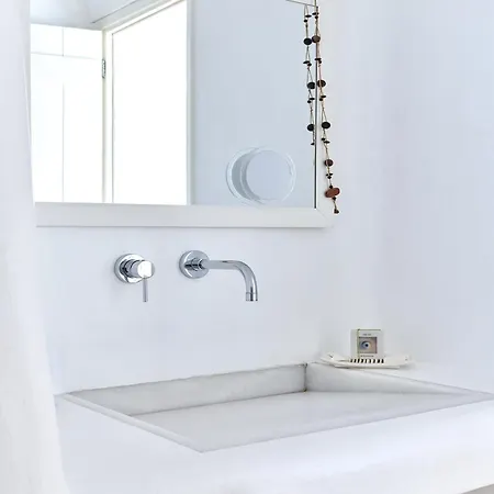 Villa Ekavi Filizi - Seaside Just Outside Of Naousa (Paros)