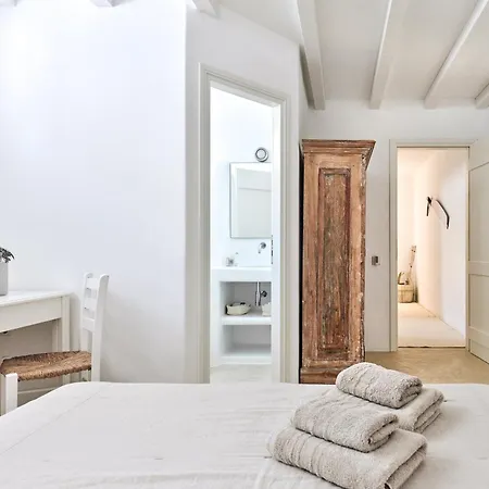 Ekavi Filizi - Seaside Just Outside Of Villa Naousa (Paros)