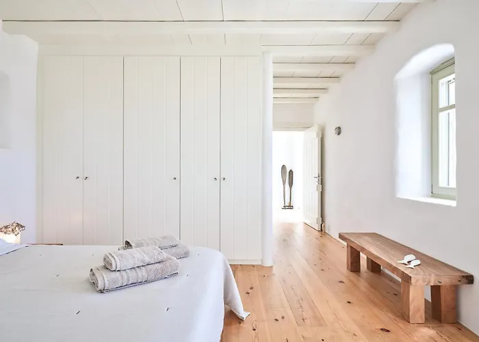 Ekavi Filizi - Seaside Just Outside Of Villa