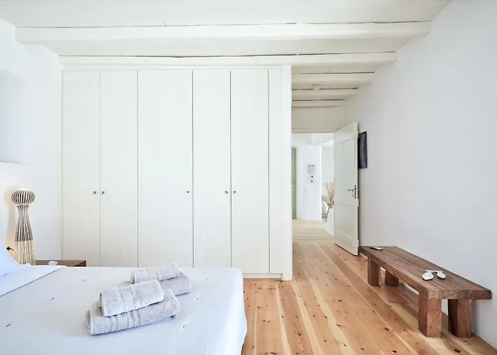 Ekavi Filizi - Seaside Just Outside Of * Naousa