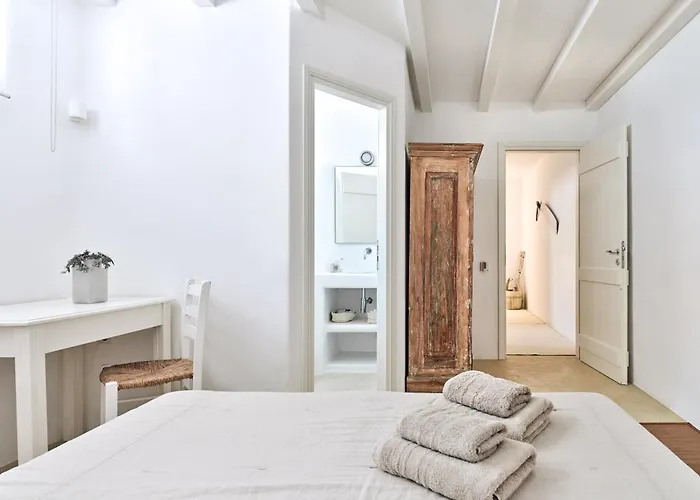 Ekavi Filizi - Seaside Just Outside Of Villa Naousa