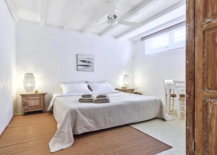 Villa Ekavi Filizi - Seaside Just Outside Of Naousa